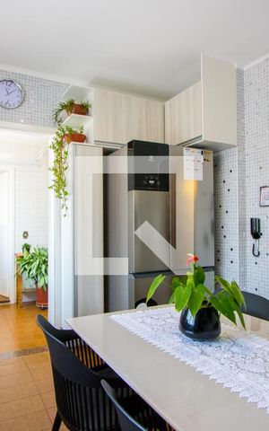 Apartamento à venda com 150m², 4 quartos e 2 vagas Apartamento à venda com 150m², 4 quartos e 2 vagasCozinha