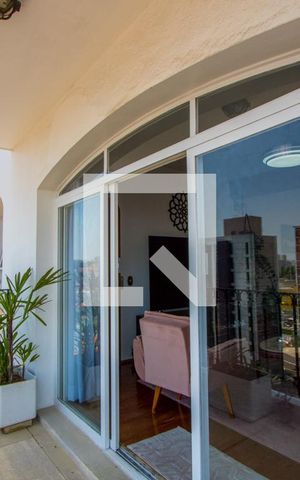 Apartamento à venda com 150m², 4 quartos e 2 vagas Apartamento à venda com 150m², 4 quartos e 2 vagasVaranda da sala