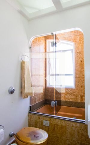 Apartamento à venda com 150m², 4 quartos e 2 vagas Apartamento à venda com 150m², 4 quartos e 2 vagasBanheiro do quarto 1