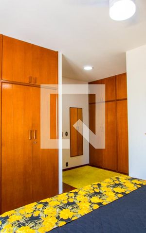 Apartamento à venda com 150m², 4 quartos e 2 vagas Apartamento à venda com 150m², 4 quartos e 2 vagasQuarto 1 - Suíte