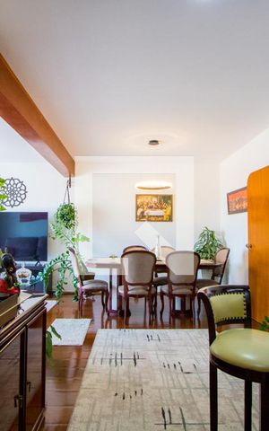 Apartamento à venda com 150m², 4 quartos e 2 vagas Apartamento à venda com 150m², 4 quartos e 2 vagasSala