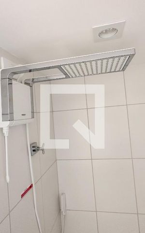 Studio para alugar com 32m², 1 quarto e sem vaga Studio para alugar com 32m², 1 quarto e sem vagaBanheiro