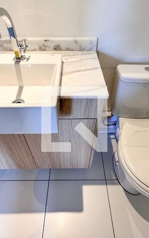 Studio para alugar com 32m², 1 quarto e sem vaga Studio para alugar com 32m², 1 quarto e sem vagaBanheiro