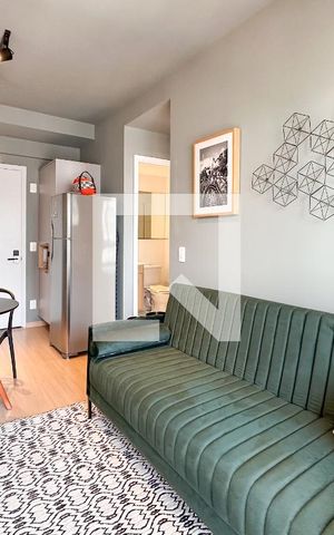 Studio para alugar com 32m², 1 quarto e sem vaga Studio para alugar com 32m², 1 quarto e sem vagaSala