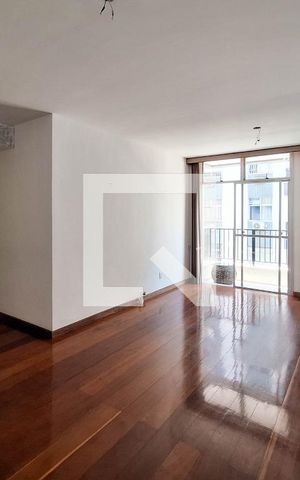 Apartamento para alugar com 81m², 2 quartos e 1 vaga Apartamento para alugar com 81m², 2 quartos e 1 vagaSala