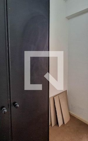 Apartamento para alugar com 81m², 2 quartos e 1 vaga Apartamento para alugar com 81m², 2 quartos e 1 vagaQuarto de Serviço