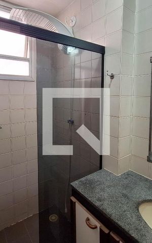 Apartamento para alugar com 81m², 2 quartos e 1 vaga Apartamento para alugar com 81m², 2 quartos e 1 vagaBanheiro Social