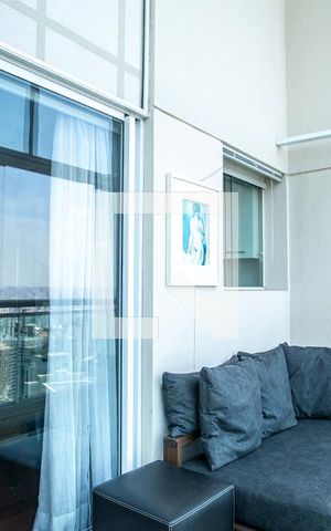 Apartamento à venda com 77m², 1 quarto e 2 vagas Apartamento à venda com 77m², 1 quarto e 2 vagasVaranda da Sala