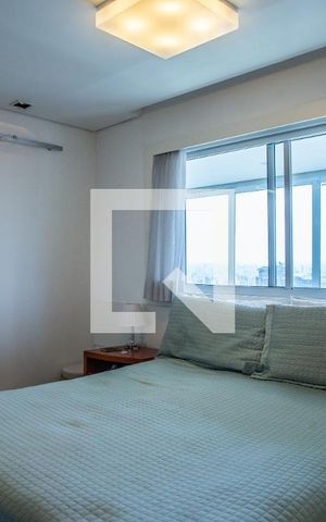 Apartamento à venda com 77m², 1 quarto e 2 vagas Apartamento à venda com 77m², 1 quarto e 2 vagasSuíte