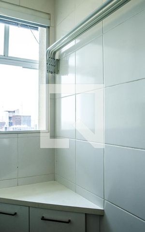 Apartamento à venda com 77m², 1 quarto e 2 vagas Apartamento à venda com 77m², 1 quarto e 2 vagasÁrea de Serviço