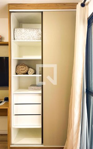Studio para alugar com 24m², 1 quarto e sem vaga Studio para alugar com 24m², 1 quarto e sem vagaStudio/Armário