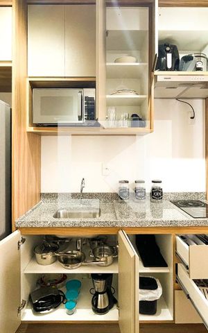 Studio para alugar com 24m², 1 quarto e sem vaga Studio para alugar com 24m², 1 quarto e sem vagaStudio/Cozinha
