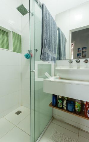 Apartamento à venda com 102m², 3 quartos e sem vagaBanheiro 1