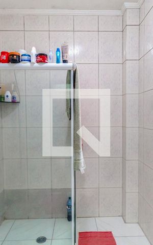 Casa de condomínio para alugar com 109m², 3 quartos e 1 vaga Casa de condomínio para alugar com 109m², 3 quartos e 1 vagaBanheiro da Suíte
