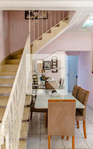 Casa de condomínio para alugar com 109m², 3 quartos e 1 vaga Casa de condomínio para alugar com 109m², 3 quartos e 1 vagaSala