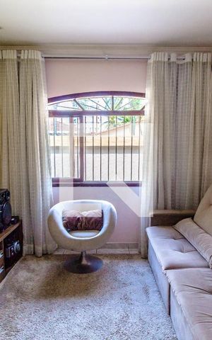 Casa de condomínio para alugar com 109m², 3 quartos e 1 vaga Casa de condomínio para alugar com 109m², 3 quartos e 1 vagaSala