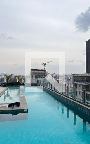 Studio à venda com 31m², 1 quarto e 1 vaga Studio à venda com 31m², 1 quarto e 1 vagaPiscina