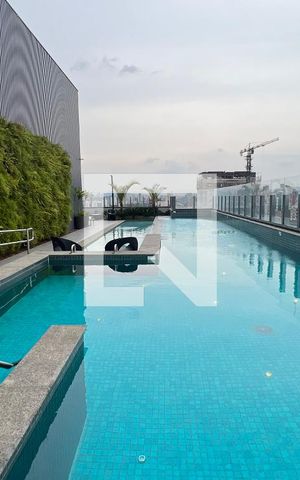 Studio à venda com 31m², 1 quarto e 1 vaga Studio à venda com 31m², 1 quarto e 1 vagaPiscina