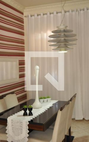 Casa à venda com 120m², 3 quartos e 1 vagaSala 