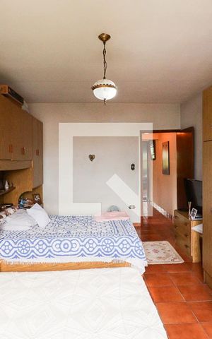 Casa à venda com 100m², 2 quartos e 2 vagasQuarto 1