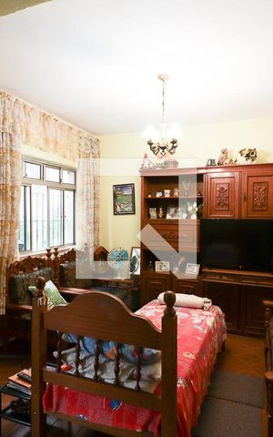 Casa à venda com 100m², 2 quartos e 2 vagasSala