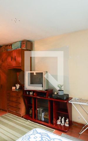 Casa à venda com 100m², 2 quartos e 2 vagasQuarto 2