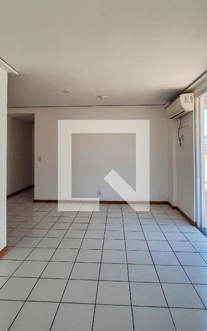 Apartamento à venda com 160m², 2 quartos e 2 vagas Apartamento à venda com 160m², 2 quartos e 2 vagasSala