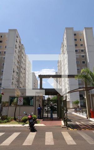 Apartamento para alugar com 70m², 2 quartos e 1 vagaFachada e portaria