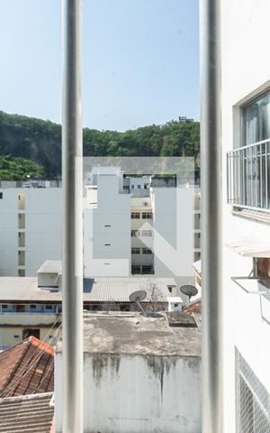 Apartamento para alugar com 52m², 1 quarto e 1 vagaVista