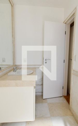 Apartamento para alugar com 254m², 4 quartos e 4 vagas Apartamento para alugar com 254m², 4 quartos e 4 vagasBanheiro suite3