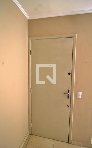 Apartamento para alugar com 44m², 2 quartos e 1 vaga Apartamento para alugar com 44m², 2 quartos e 1 vagaEntrada