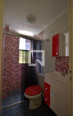 Apartamento para alugar com 44m², 2 quartos e 1 vaga Apartamento para alugar com 44m², 2 quartos e 1 vagaBanheiro
