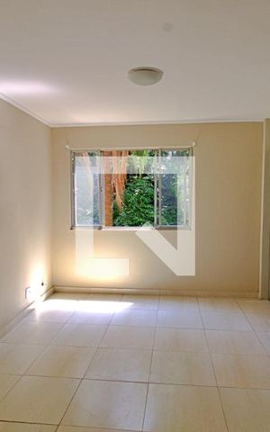Apartamento para alugar com 44m², 2 quartos e 1 vaga Apartamento para alugar com 44m², 2 quartos e 1 vagaSala