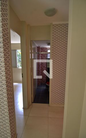 Apartamento para alugar com 44m², 2 quartos e 1 vaga Apartamento para alugar com 44m², 2 quartos e 1 vagaCorredor