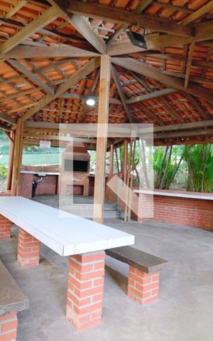 Apartamento para alugar com 44m², 2 quartos e 1 vaga Apartamento para alugar com 44m², 2 quartos e 1 vagaÁrea comum - Churrasqueira