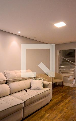 Casa à venda com 190m², 3 quartos e 5 vagas Casa à venda com 190m², 3 quartos e 5 vagasSala