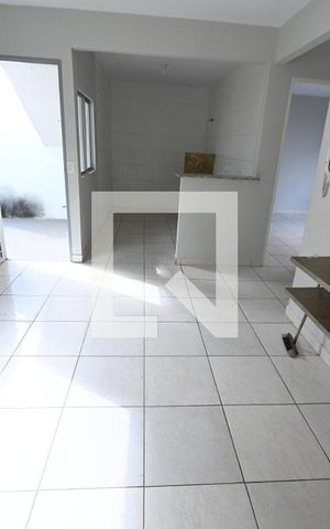 Casa de condomínio à venda com 62m², 2 quartos e 1 vaga Casa de condomínio à venda com 62m², 2 quartos e 1 vagaSala