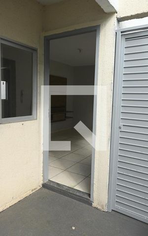 Casa de condomínio à venda com 62m², 2 quartos e 1 vaga Casa de condomínio à venda com 62m², 2 quartos e 1 vagaFrente do bloco