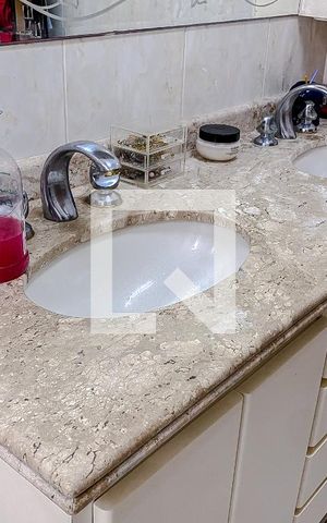 Casa à venda com 315m², 3 quartos e 5 vagasBanheiro da Suíte