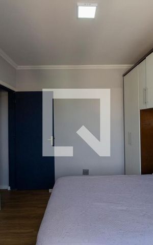 Casa à venda com 220m², 3 quartos e 3 vagas Casa à venda com 220m², 3 quartos e 3 vagasQuarto 1