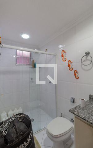 Casa à venda com 220m², 3 quartos e 3 vagas Casa à venda com 220m², 3 quartos e 3 vagasBanheiro Salão