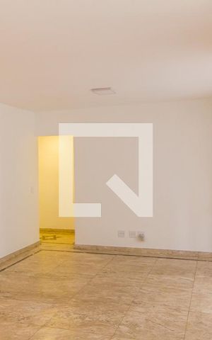 Apartamento para alugar com 165m², 3 quartos e 3 vagas Apartamento para alugar com 165m², 3 quartos e 3 vagasSala de TV