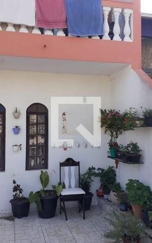 Casa à venda com 162m², 4 quartos e 2 vagas