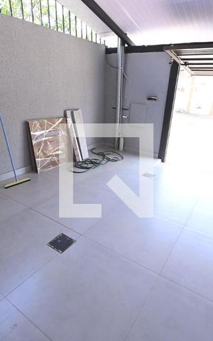 Casa para alugar com 70m², 2 quartos e 1 vaga Casa para alugar com 70m², 2 quartos e 1 vagaGaragem