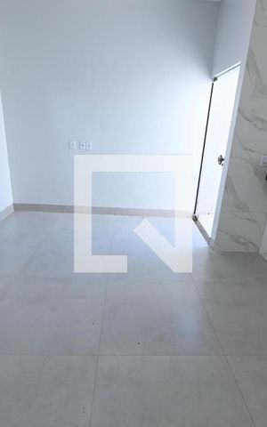 Casa para alugar com 70m², 2 quartos e 1 vaga Casa para alugar com 70m², 2 quartos e 1 vagaSala