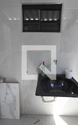 Casa para alugar com 70m², 2 quartos e 1 vaga Casa para alugar com 70m², 2 quartos e 1 vagaÁrea de serviço