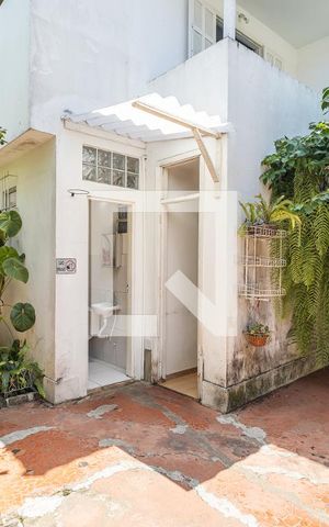 Casa à venda com 222m², 3 quartos e 4 vagasQuintal