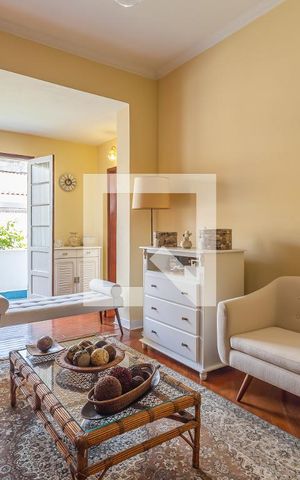 Casa à venda com 222m², 3 quartos e 4 vagasSuíte