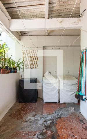 Casa à venda com 222m², 3 quartos e 4 vagasÁrea de Serviço