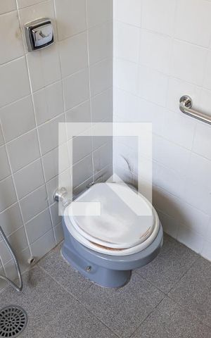 Casa à venda com 222m², 3 quartos e 4 vagasBanheiro